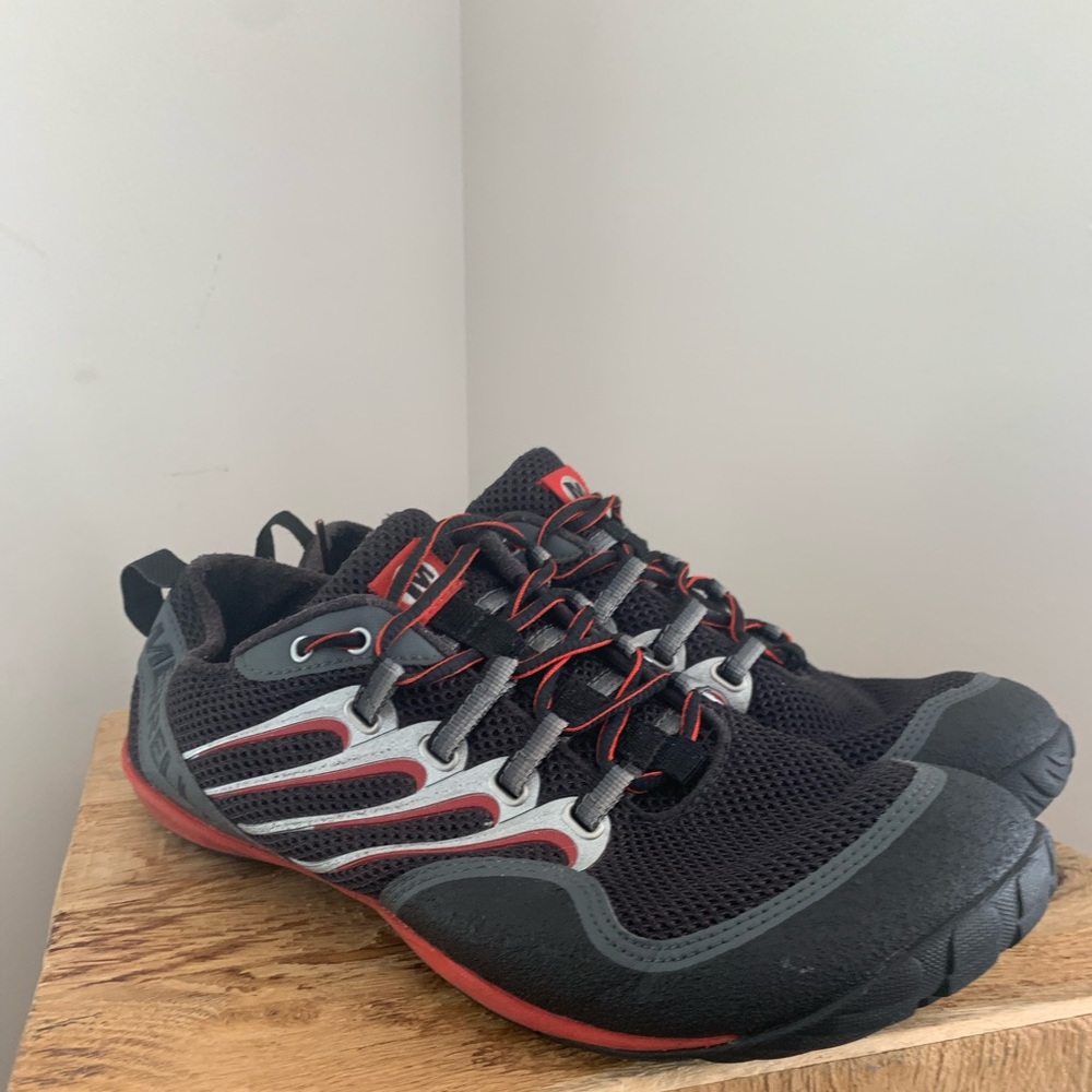 Merrell Trail Glove Barefoot Men’s Sz 9.5 Running Shoes Black Molton Lava J85525
